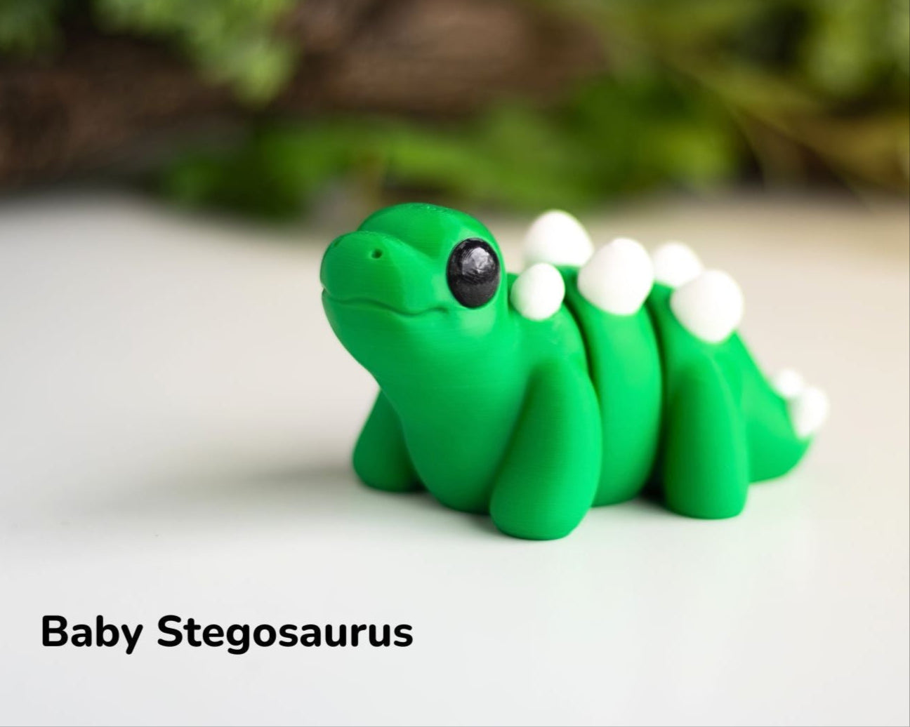 Baby Stegosaurus / Bebé Estegosaurio